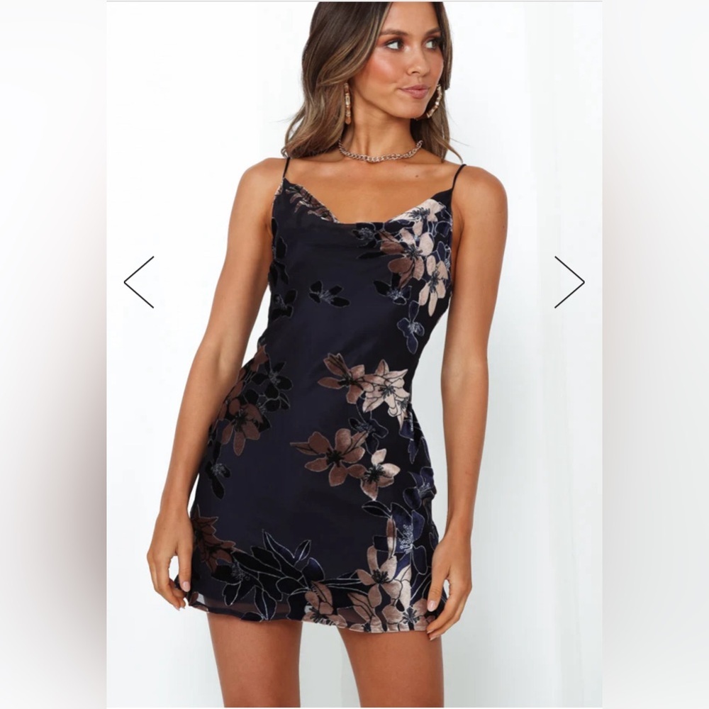 NWT Hello Molly Ninety Kisses Dress-Blue-Size L/US 8